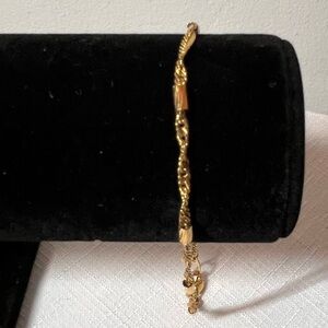 Vintage Gold-tone Women's Anklet. Twist chain design. Unique